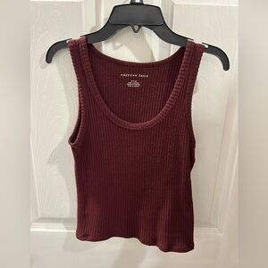 American Eagle. Women’s small. Burgundy tank top.